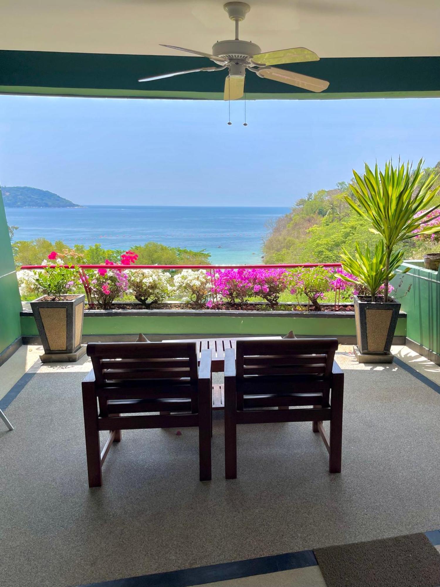 Sea View Sanctuary דירה *