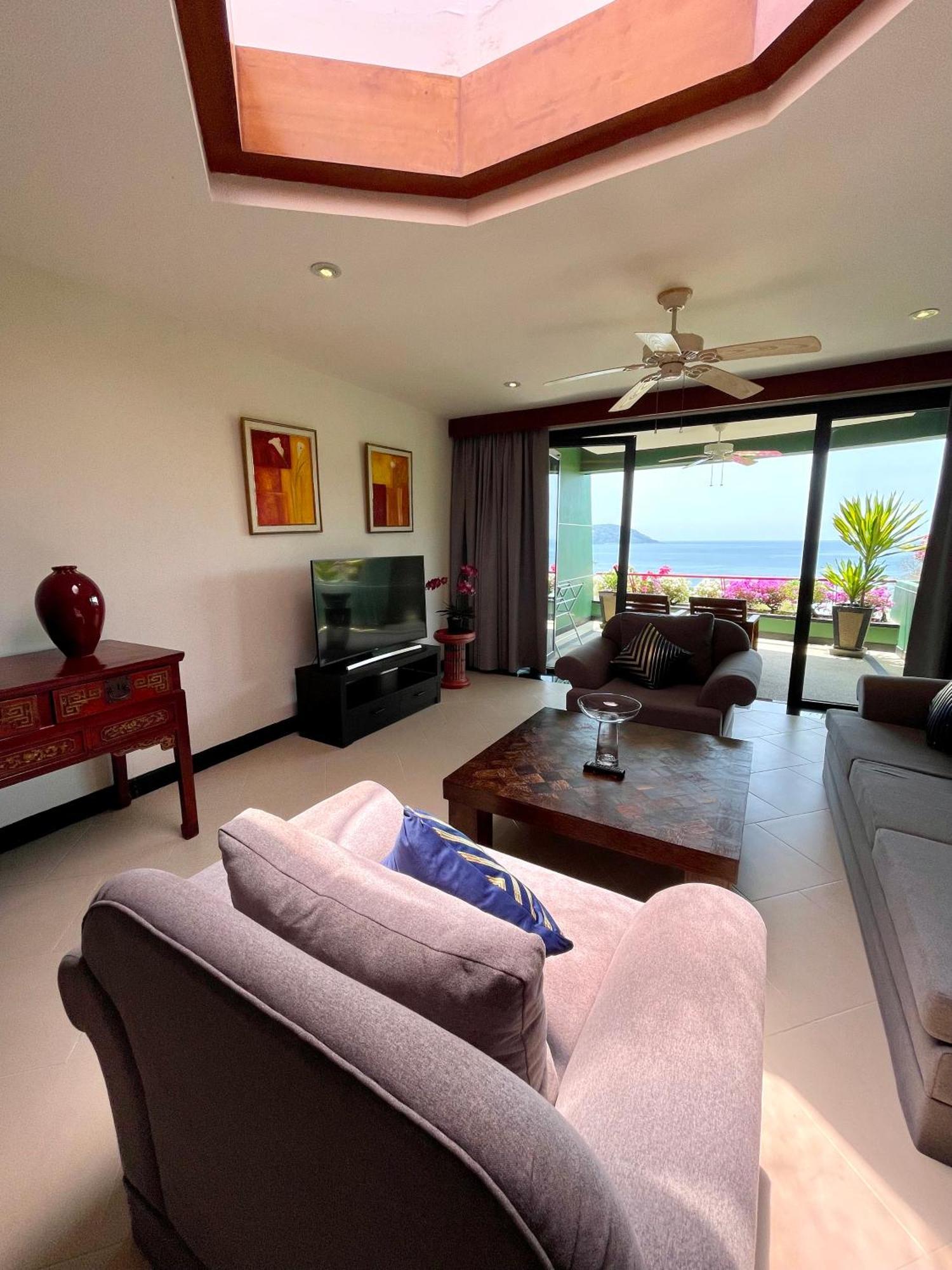 דירה Sea View Sanctuary